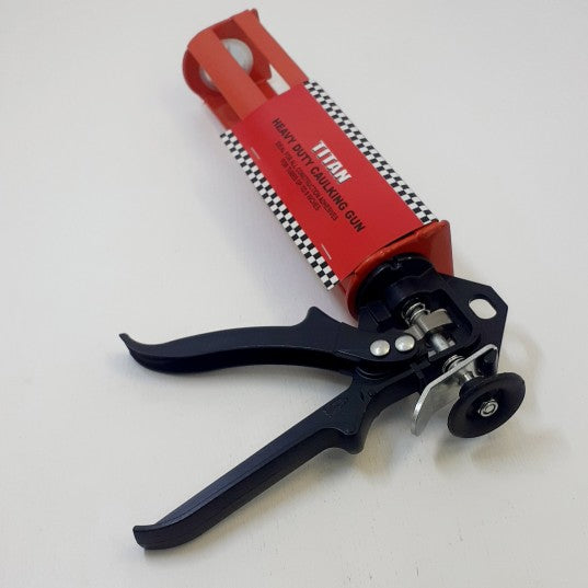Titan Caulking Gun Extra Heavy Duty -