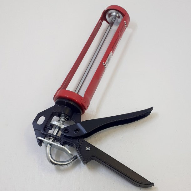 Titan Caulking Gun Heavy Duty -