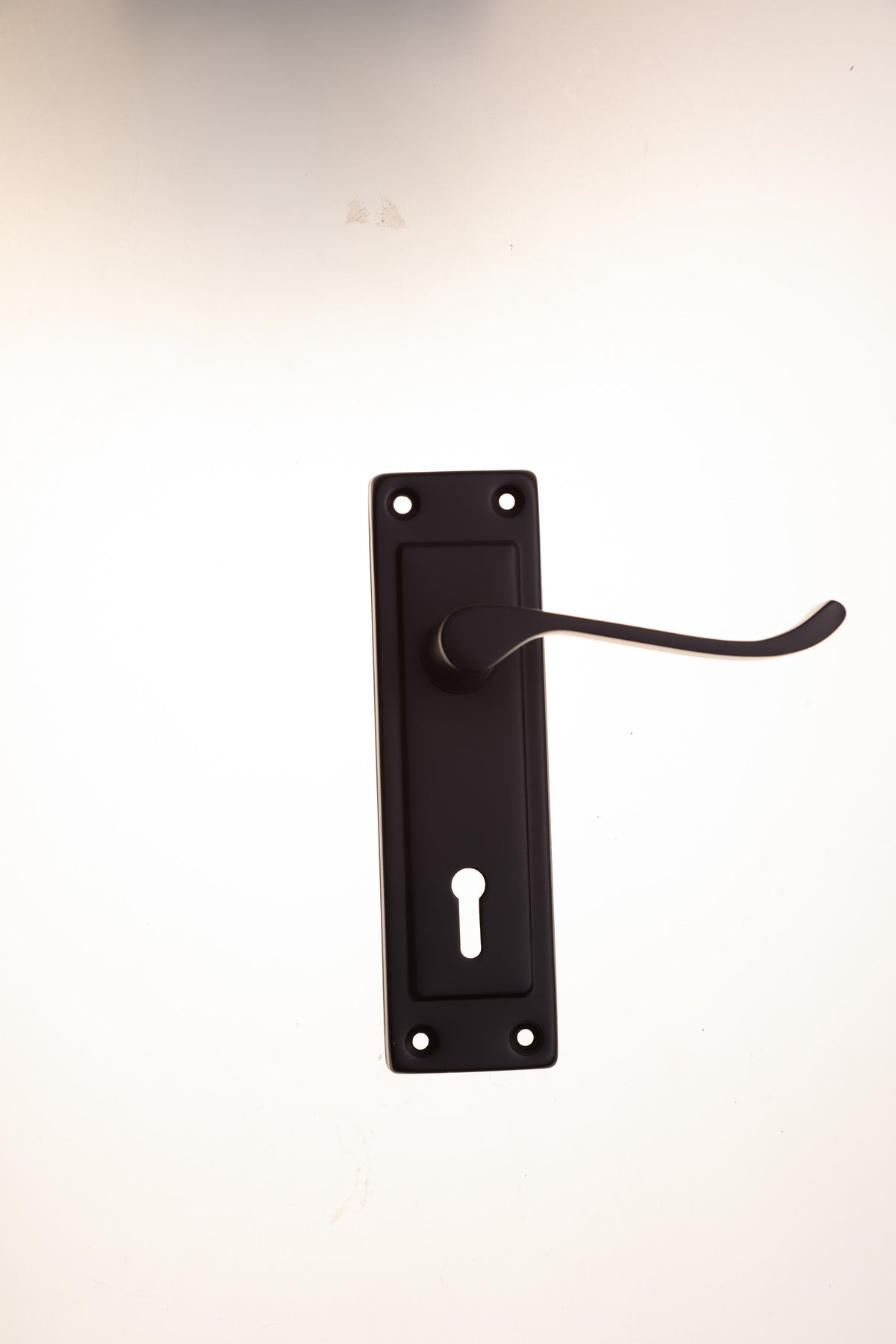 L&B Lockset Black Plain 2Tone 3Lever 6" Scroll