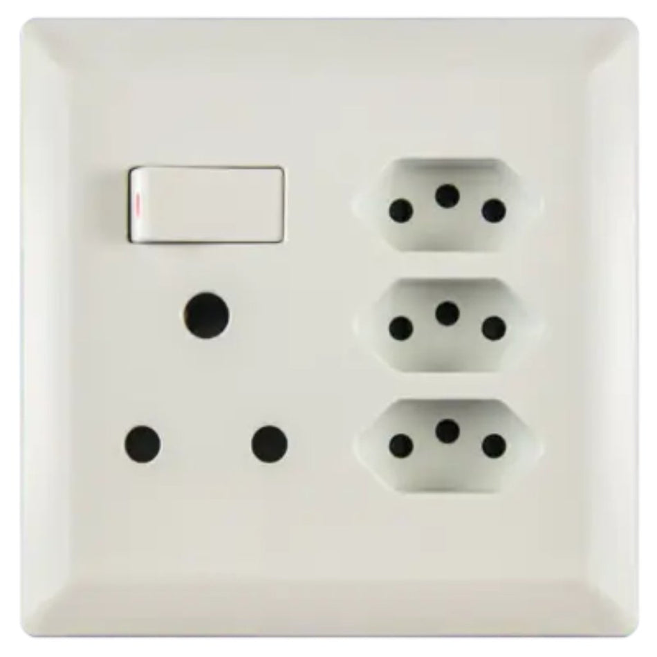 Lear Single Wall Plug (Socket) & 3Euro 4X4 - Lion Range PVC -