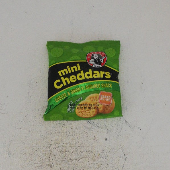 Bakers Mini Cheddars Cheese & onion 33G