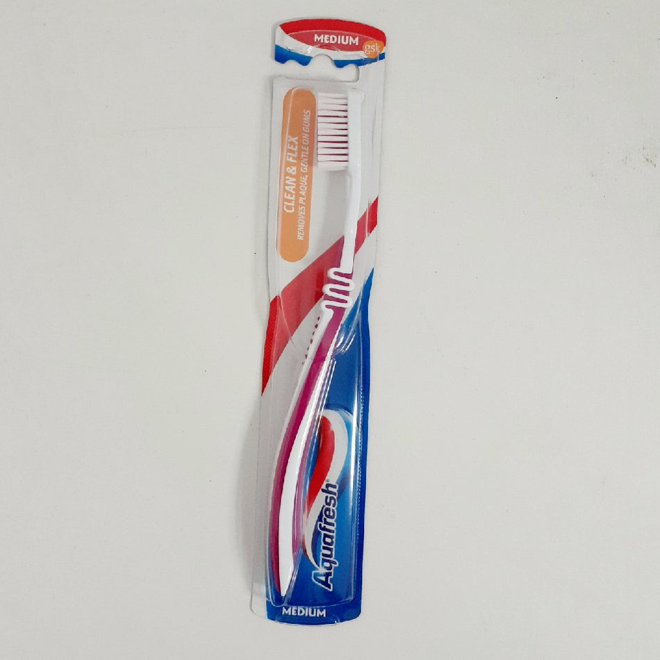 Aquafresh Toothbrush Clean & Flex Medium